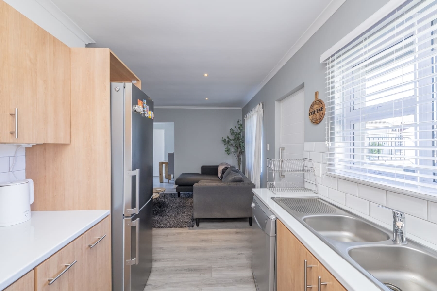 3 Bedroom Property for Sale in Protea Village Western Cape